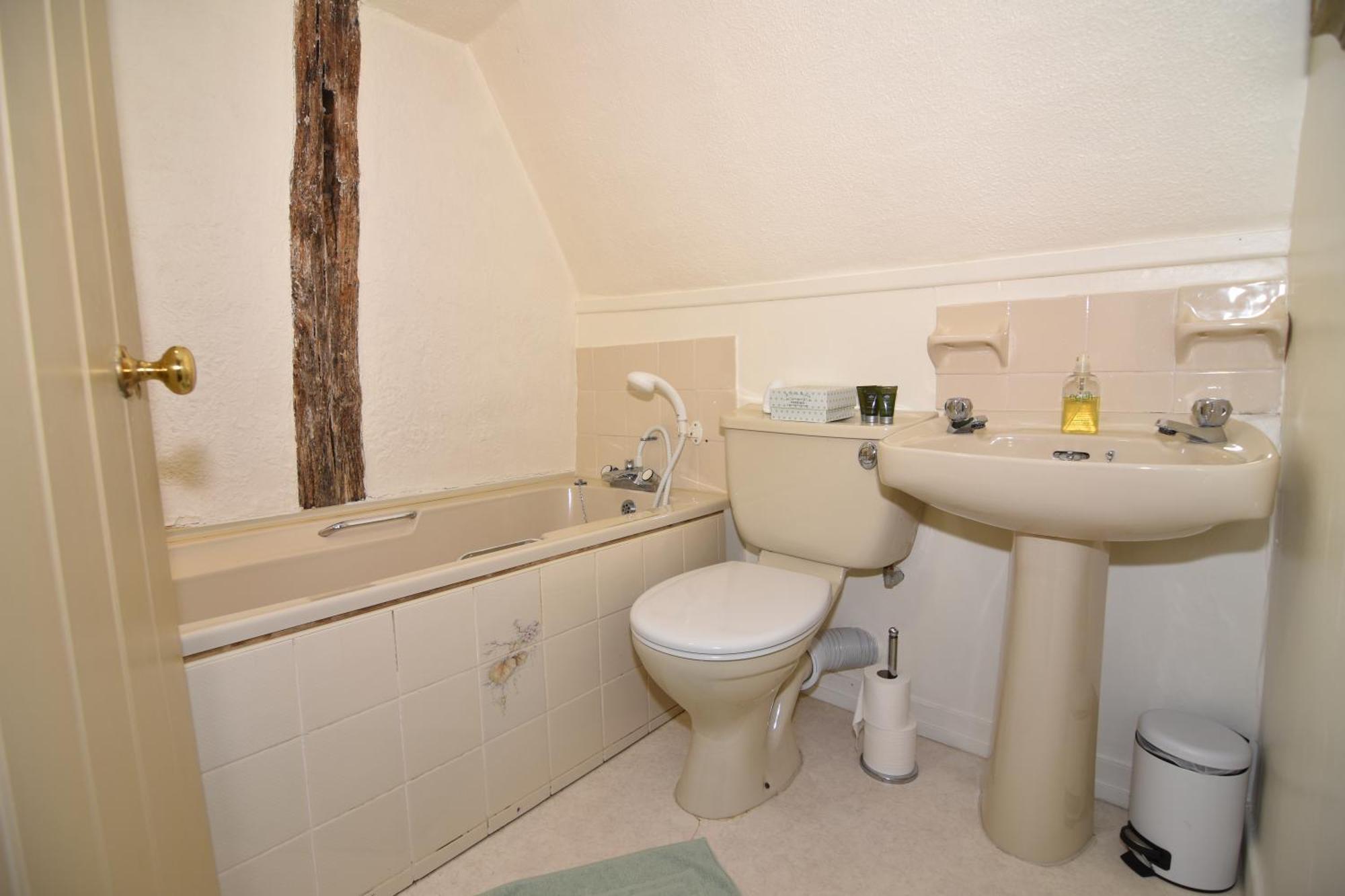 The Abbey Hotel & Apartments Bury St. Edmunds الغرفة الصورة
